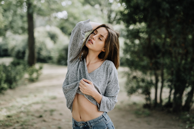 women, closed eyes, women outdoors, 1080P, beautiful woman, beauty, one person, nature, young adult, clothing, hair, adult, focus on foreground, leisure activity