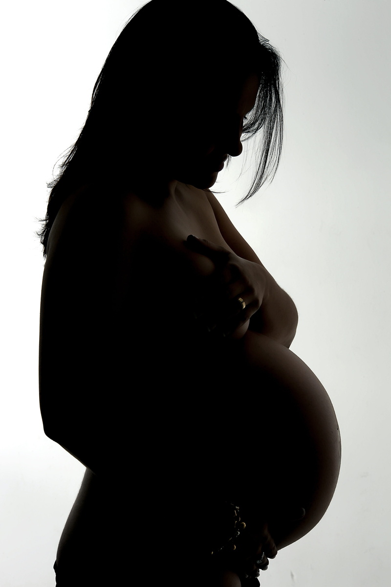 women, pregnant woman, pregnant, beautiful woman, mom, white background, young women, side view, indoors, adult, 5K, studio shot, leisure activity, hairstyle