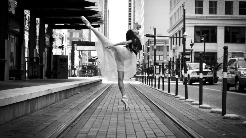 Looking Up, Spread Legs, 1080P, Ballet, city, ballerina, legs