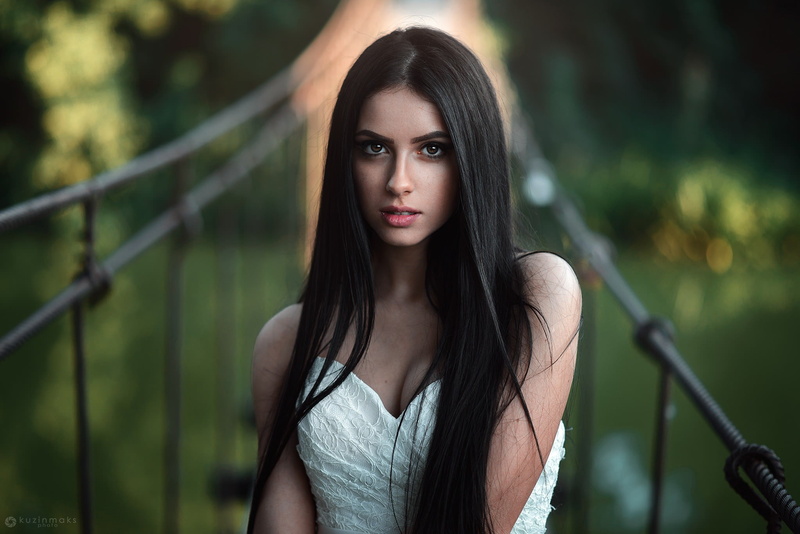 portrait, beauty, young adult, waist up, nature, focus on foreground, outdoors, young women, brown hair, long hair, women, Darina, face, looking at camera