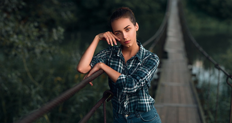 brunette, women, model, Maks Kuzin, looking at viewer, shirt, 1080P, face, depth of field, bridge, portrait