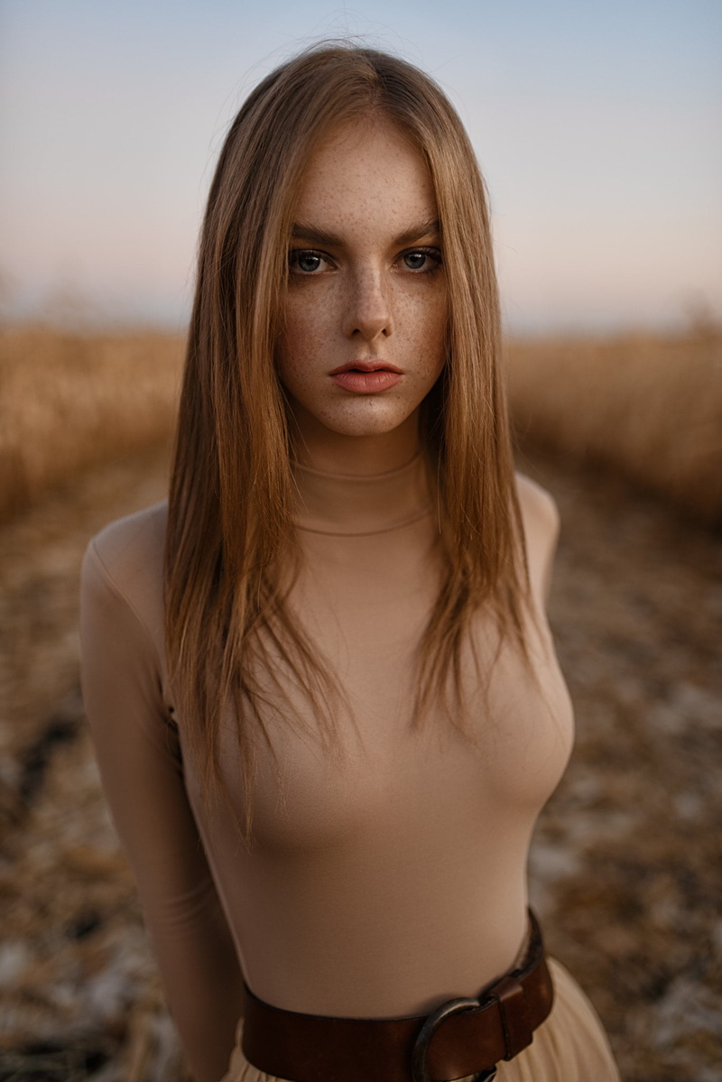 freckles, face, 1080P, model, women, blonde, portrait display, depth of field, blue eyes, bokeh, women outdoors, pink lipstick, Maks Kuzin