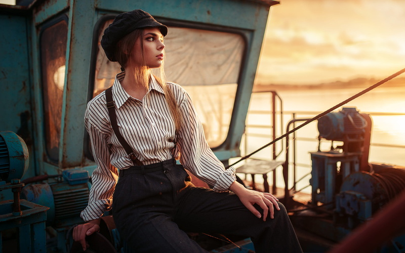 sunlight, hat, women, depth of field, boat, 1080P, Maks Kuzin, looking away, portrait, sitting, profile, blonde, women outdoors