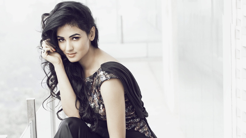 beauty, Sonal Chauhan, bollywood, 4K, 4K