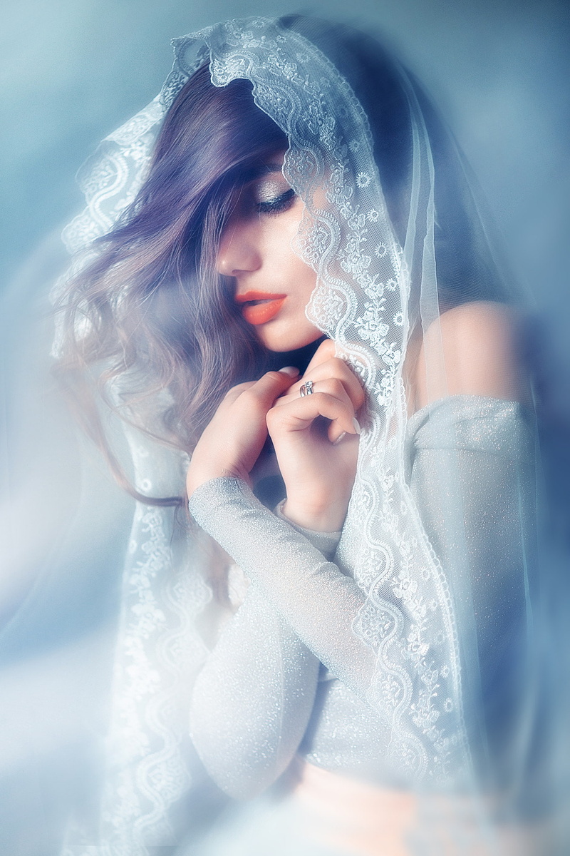 Photoshop, fashion, women, contemplation, portrait, clothing, beauty, makeup, dress, 500px, young women, veil, 1080P, lace - textile, princess, beautiful woman