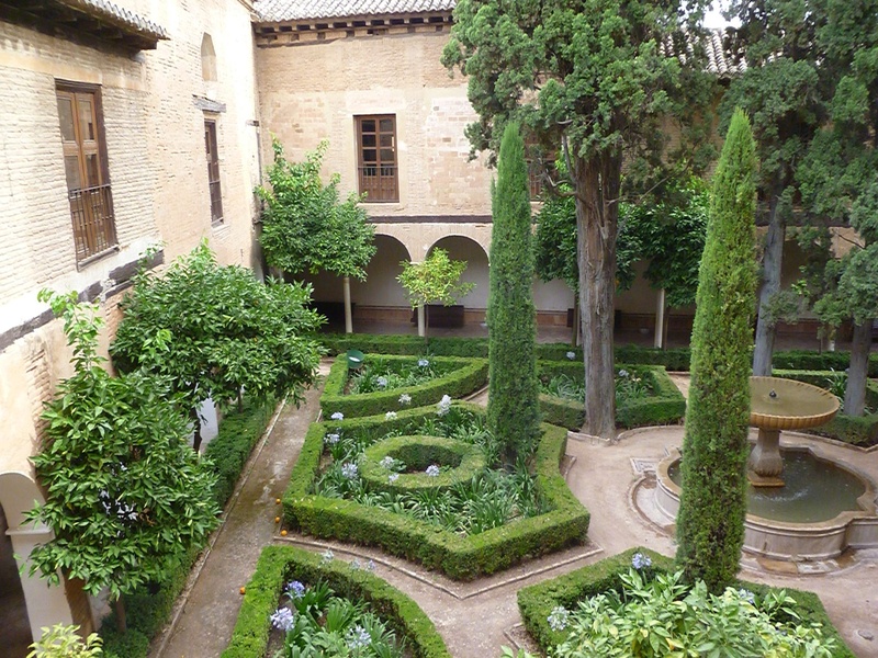 tree, building, growth, building exterior, green color, front or back yard, andalusia, 1080P, no people, water, ornamental garden, spain, day, architectural column
