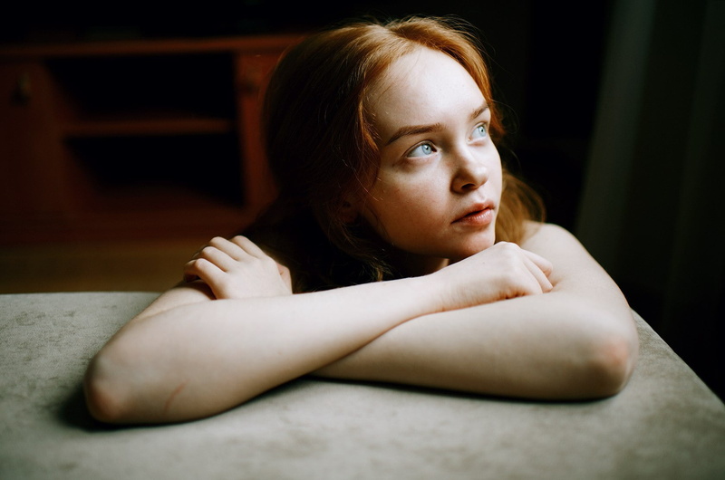 teenager, lifestyles, contemplation, child, model, emotion, leisure activity, 720P, Marat Safin, women, girls, childhood, one person, portrait, real people