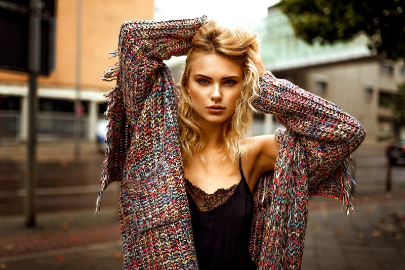 1080P, blonde, sweater, depth of field, Miro Hofmann, Carla Sonre, women, portrait, women outdoors