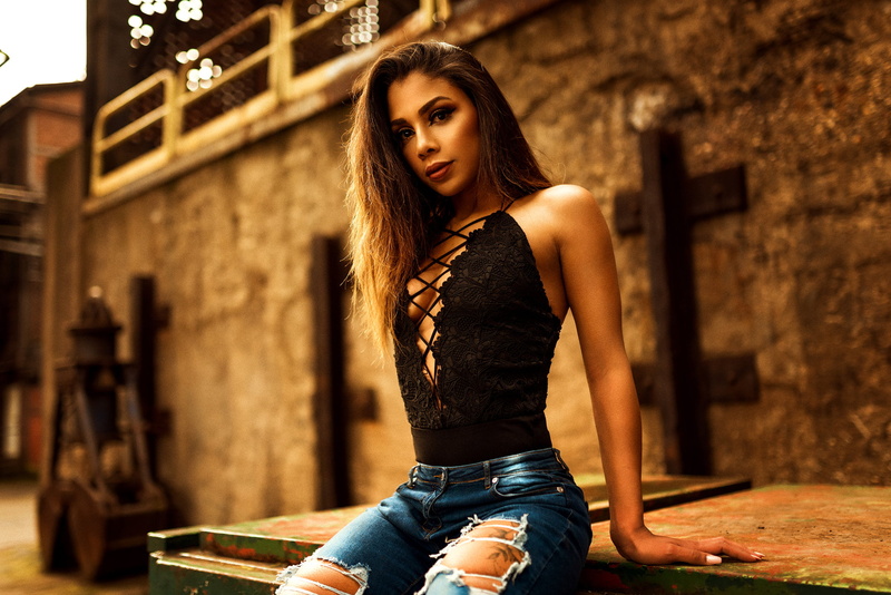 Miro Hofmann, focus on foreground, long hair, pink nails, real people, three quarter length, leisure activity, beautiful woman, hair, sitting, portrait