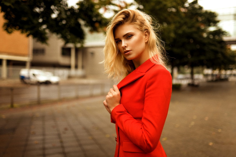 bokeh, women outdoors, warm colors, red clothing, blonde, face, Carla Sonre, city, women, Polish women, red coat, model, 1080P, portrait, Miro Hofmann