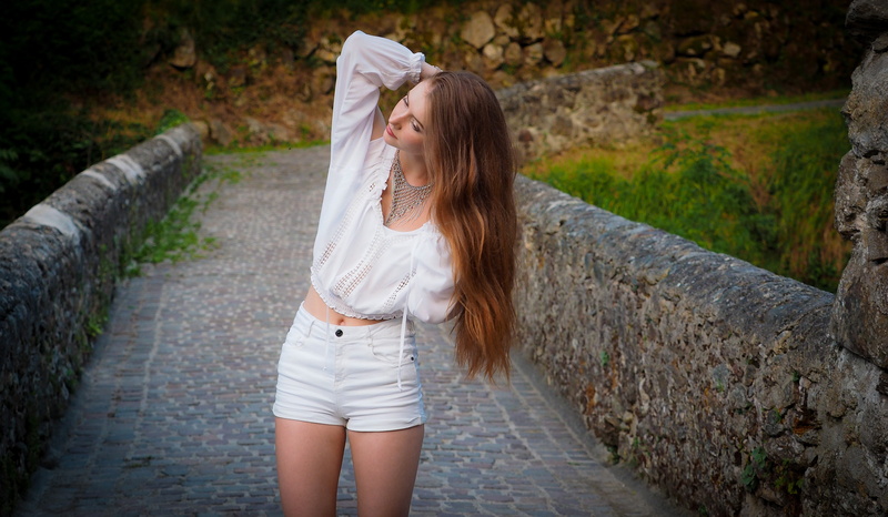 necklace, white clothing, 4K, women, women outdoors, brunette, jean shorts, white shirt, portrait, long hair