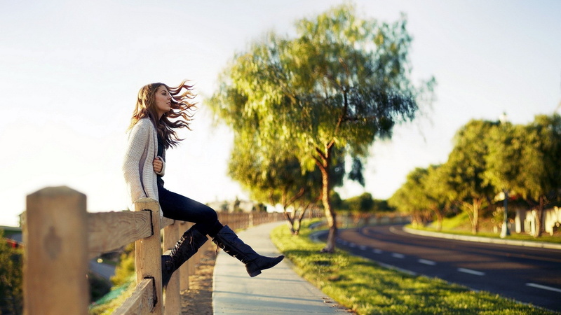 side view, standing, tree, leisure activity, day, women, beautiful woman, hairstyle, brunette, sitting, lifestyles, plant, cardigan, long hair, 1080P