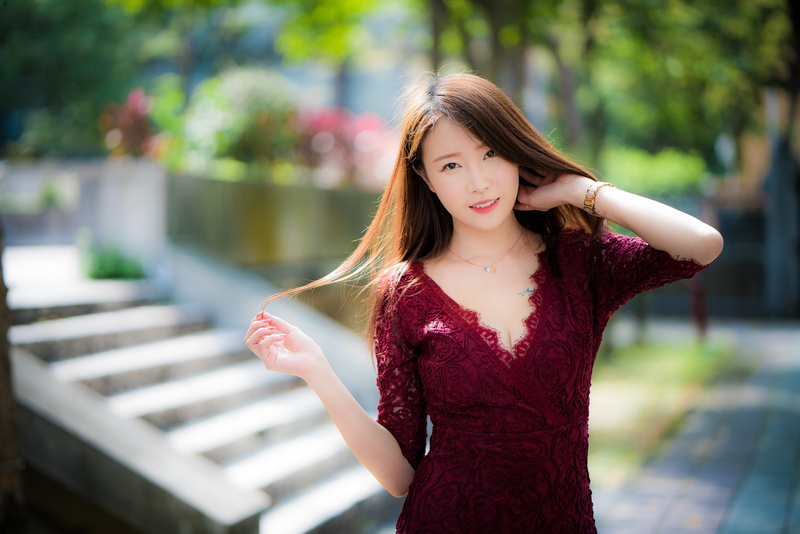 portrait, young adult, Asian, long hair, young women, one person, 4K, looking at camera, looking at viewer, lifestyles, model, beauty, smiling, beautiful woman
