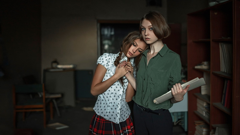friend, 1080P, George Chernyadev, s, Ola Pushkina, Kseniya Kokoreva, shirt, green, women, girls, room, dress
