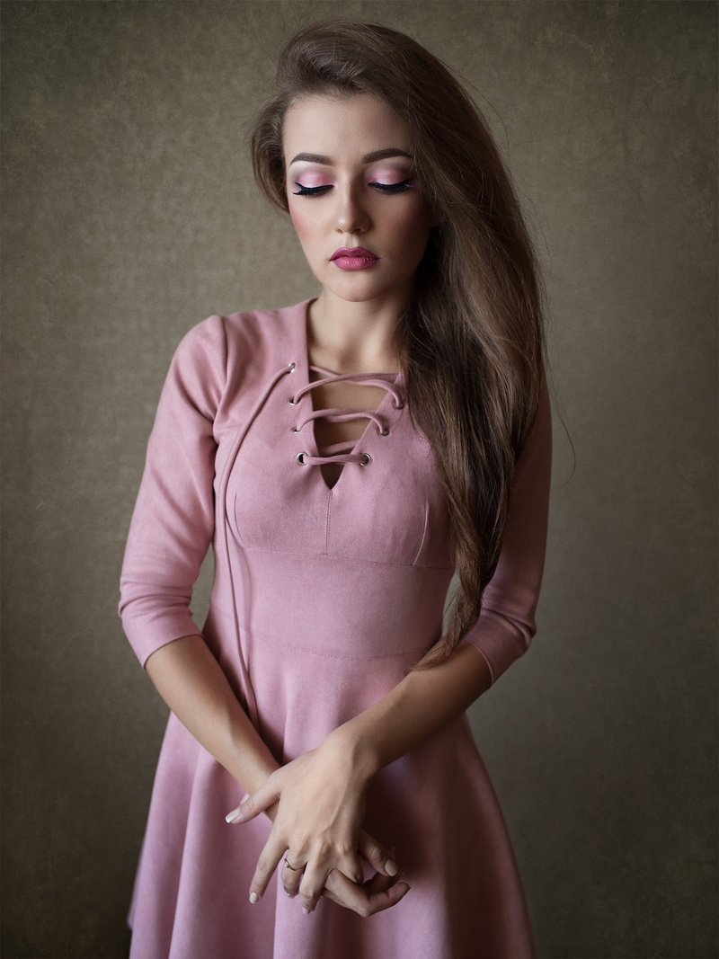indoors, modern, young adult, brunette, fashion, fashion model, portrait, one person, studio shot, 1080P, elegance, women, beauty, long hair, hairstyle