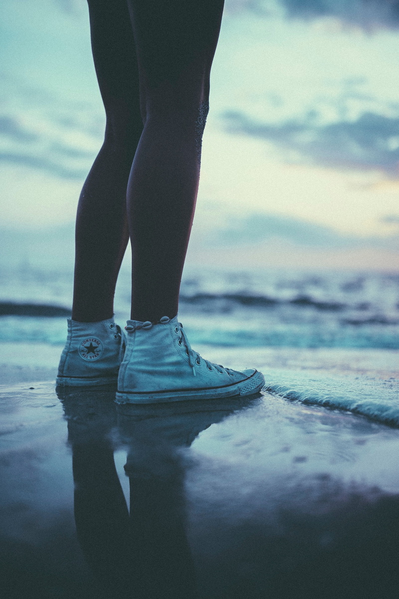 reflection, tops, standing, 4K, women, converse, body part, low section, human body part, star, sea, white, sneakers, surf, nature, water, one person