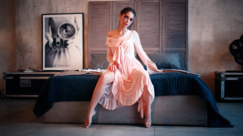 elegance, 2K, beautiful woman, Kseniya Kokoreva, legs, one person, living room, hairstyle, clothing, sofa, dress, furniture, bed, adult, young adult, Xenia Kokoreva