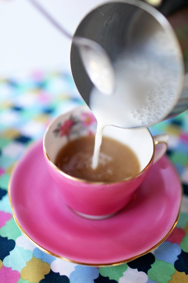 refreshment, relaxation, coffee drink, 5K, milk, freshness, coffee - drink, saucer, aroma, pouring, tea cup, coffee cup, spoon, hot, delicious, beverage