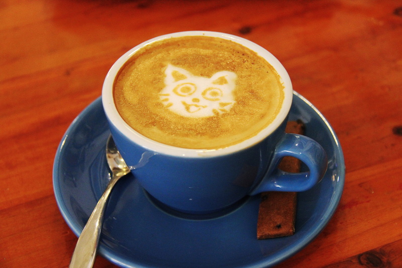 saucer, coffee - drink, froth art, cup, cafe, espresso, cup of coffee, breakfast, coffee cup, cappuccino, coffee, caffeine, coffee drink, café, art, tea time