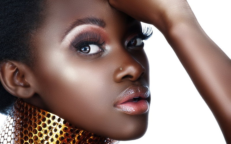 contemplation, black, body part, fashion, young women, women, make-up, human body part, one person, young adult, beauty, beautiful woman, looking at camera