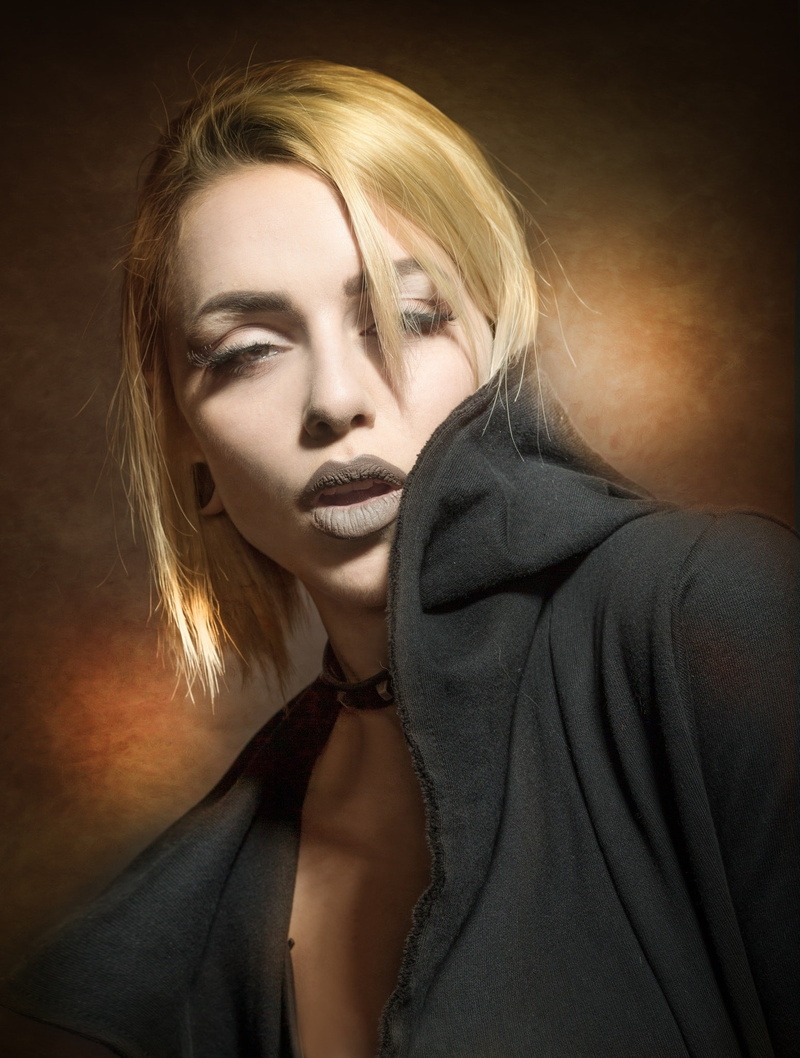 fashion, young adult, indoors, females, clothing, hairstyle, beautiful people, portrait, beauty, 500px, model, face, elegance, blond hair, women, adult