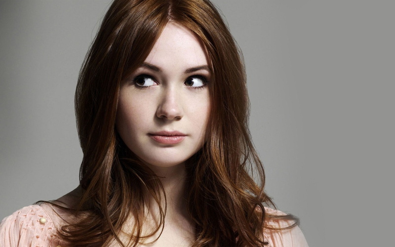 1080P, Karen Gillan, long hair, simple background, pink lipstick, redhead, looking away, actress, closeup