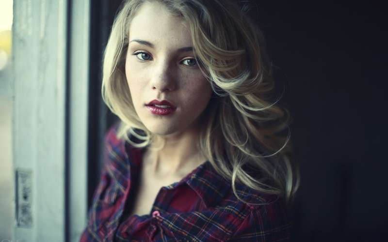 one person, plaid shirt, hair, depth of field, looking at camera, contemplation, blond hair, young adult, women, long hair, blonde, Garrett Meyers, young women