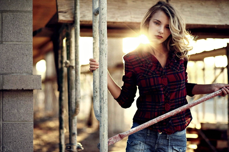 depth of field, freckles, shorts, Garrett Meyers, jean shorts, shirt, blonde, sunlight, 1080P, plaid shirt, Rachel Ann Yampolsky, women, red lipstick