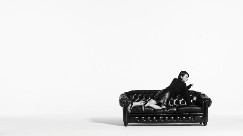 suitcase, black color, furniture, people, indoors, young adult, couch, women, white background, leather, full length, copy space, cut out, Asian, Masami Nagasawa