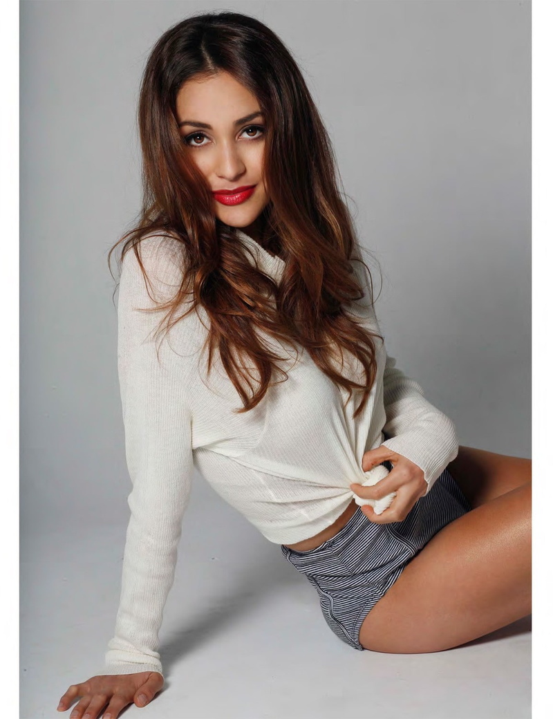 women, Lindsey Morgan, 720P, one person, looking at camera, adult, hairstyle, studio shot, long hair, body part, beautiful woman, beautiful people, fashion
