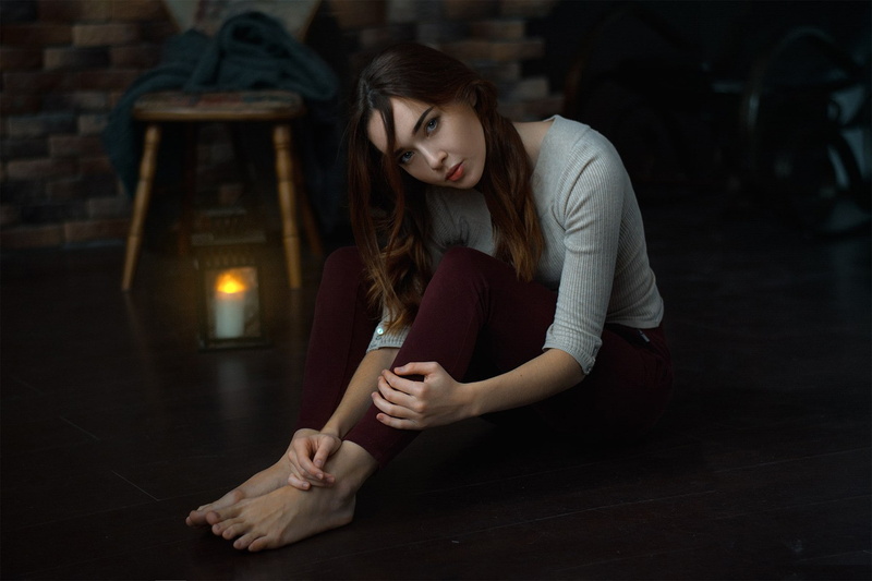 depression - sadness, women, beauty, hair, one person, portrait, full length, young adult, sadness, three quarter length, on the floor, casual clothing