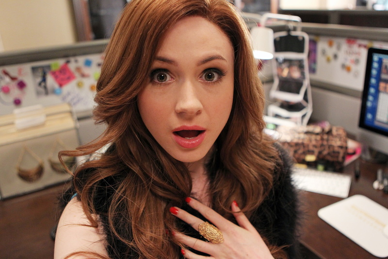 redhead, actress, women, Karen Gillan, hazel eyes, selfies, red nails, pink lipstick, celebrity, looking at viewer, open mouth, office, 2K