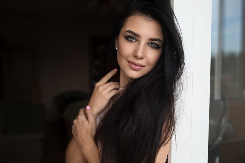 long hair, eyeliner, portrait, women indoors, gray eyes, pink lipstick, indoors, black hair, 1080P, Dmitry Shulgin, painted nails, women, Kristina Romanova