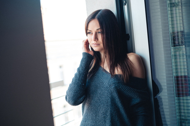 1080P, looking into the distance, women, brunette, Reinhard Fürstberger, model