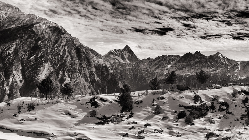 solid, 5K, non-urban scene, rock, uttarakhand, auli, tranquility, snowcapped mountain, no people, rock - object, tranquil scene, snow, mountain range