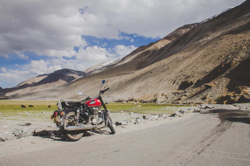 india, day, mountains, outdoors, scenics - nature, 5K, transportation, leh, riding, nature, motorcycle, sky, real people, land vehicle, environment, mountain range