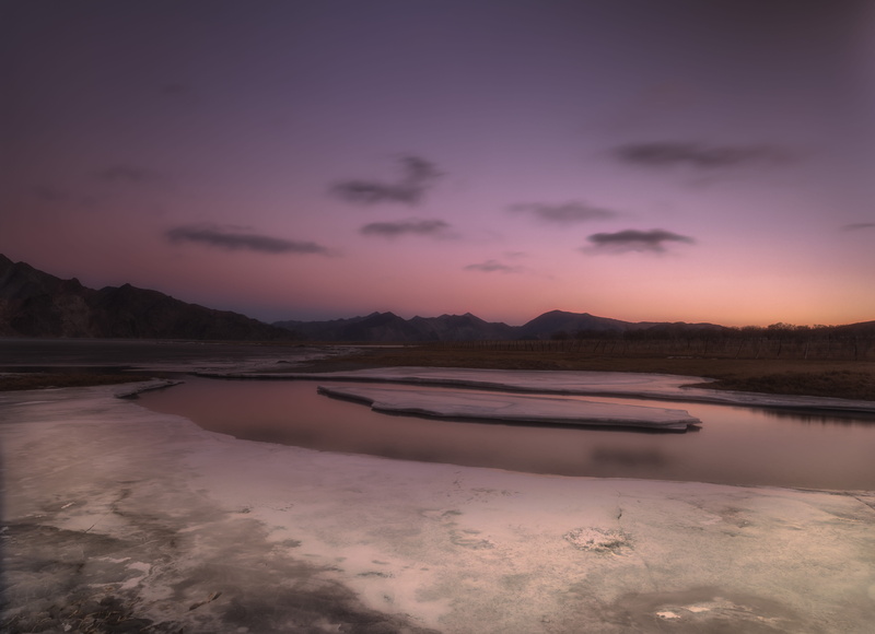 body, red sky, calm, dusk, nature, watercraft, tranquility, pangong tso, tranquil scene, 5K, lake, mineral, orange color, outdoors, water, beauty in nature