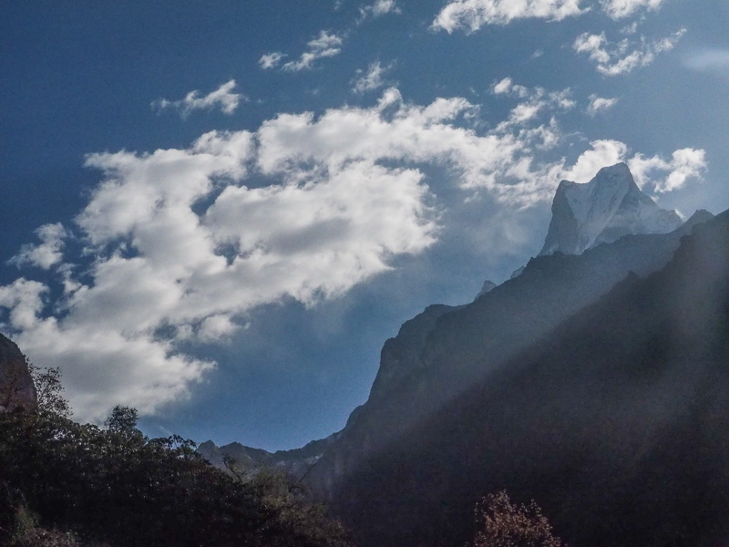 outdoors, nepal, idyllic, tranquil scene, low angle view, tranquility, cumulus, day, snow, 4K, handrail, slope, sky, peak, mountain peak, annapurna circuit