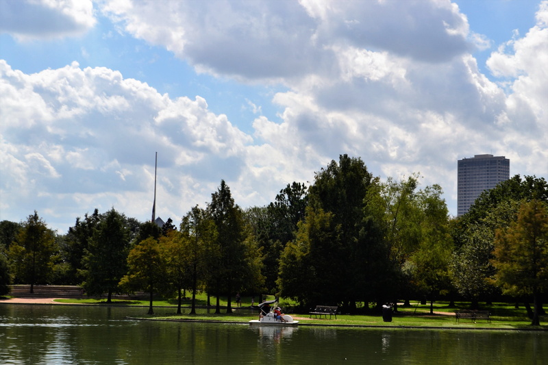 fun, grass, positive, scenic, lake, beauty in nature, clean, relax, waterfront, 4K, sky, ecology, break, vacation, plant, human, national, growth, scenery