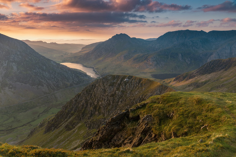 sunset, brown mountain, nature, Foel Goch, view, goch, aerial view, Dawn, foel, valley  mountains, Wales, Ogwen Valley, mountain Peak, grass, landscape