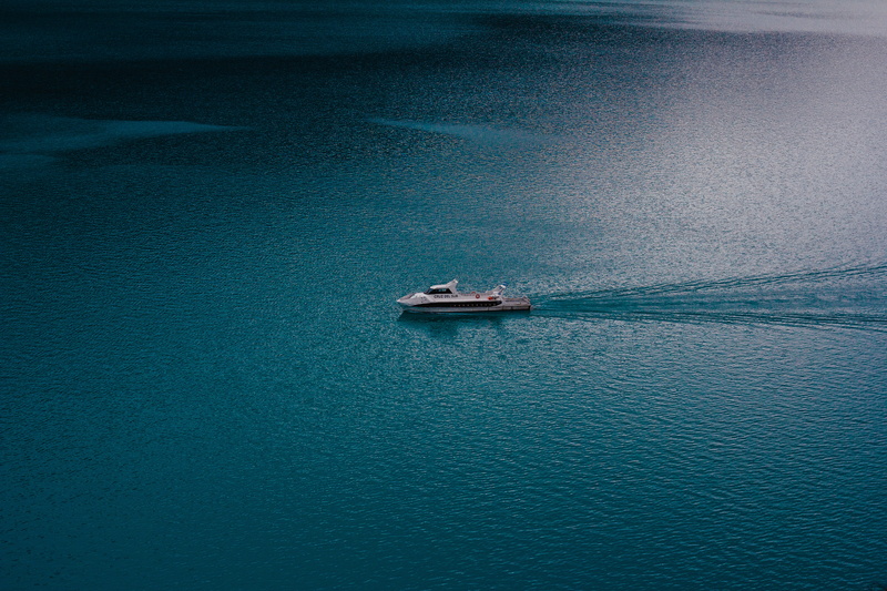 el calafate, open sea, water trail, open ocean, rowboat, 5K, nature, boat trail, luxury, cruise ship, water, watercraft, argentina, tranquility, outdoors