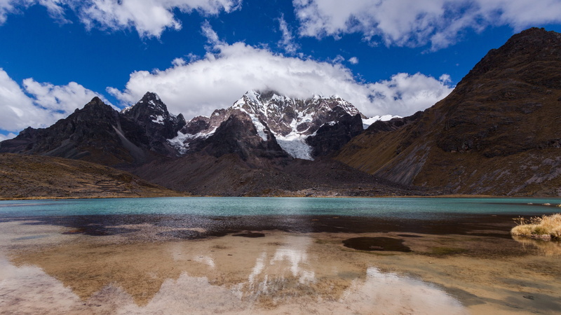 tranquil scene, ice, mountain, snow, blue, beauty in nature, laguna, environment, nature, snowcapped mountain, lake, cloud - sky, mountain peak, non-urban scene