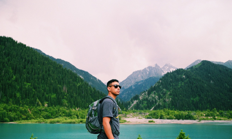men, mid adult, caucasian, plant, non-urban scene, valley, females, young Adult, 5K, women, mountain, outdoors, backpack, scenics - nature, mountain range