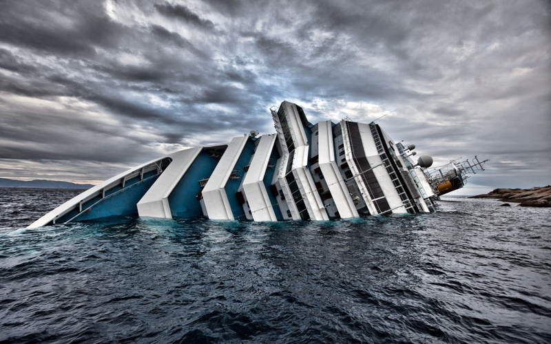 sea, disaster, 2K, Crash, Sinking Ships, ship, Cruise Ship, clouds, Costa Concordia