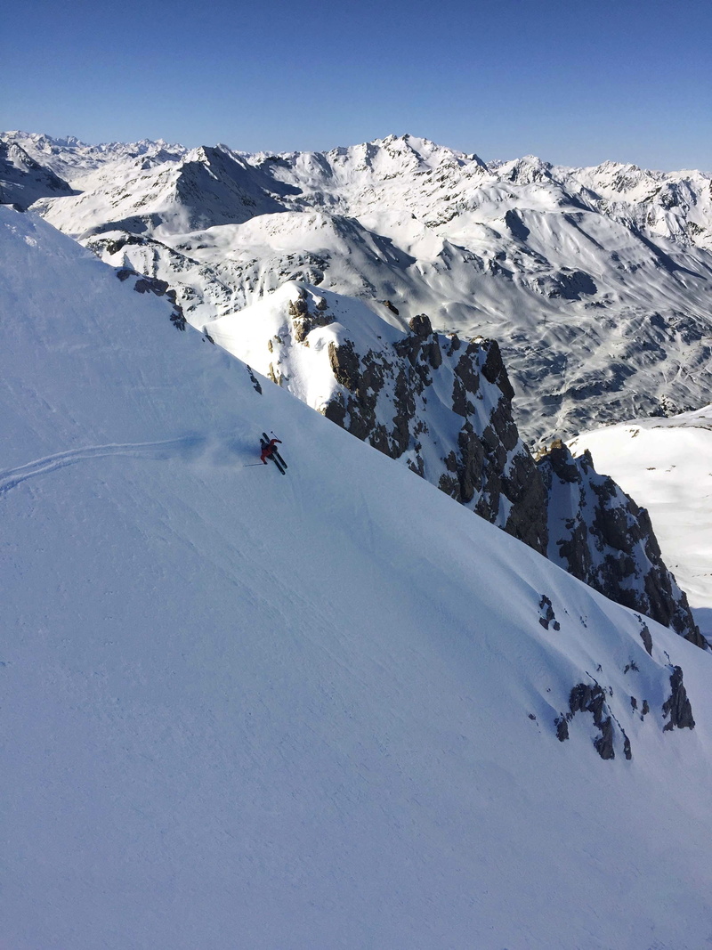 skier, mountain, blue sky, landscape, outdoors, black diamond, winter sport, cold, spring, mount, daytime, trip, skiing, cold temperature, leisure activity