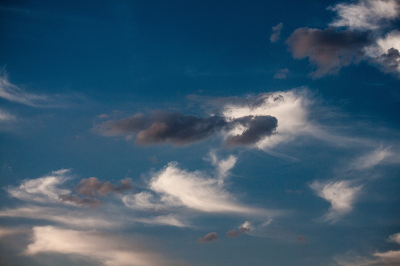 cirrus, reflection, environment, outdoors, clouds, sunlight, mood, evening, wind, 4K, summer, fantasy, sunset, lighting, weather, dramatic, beautiful