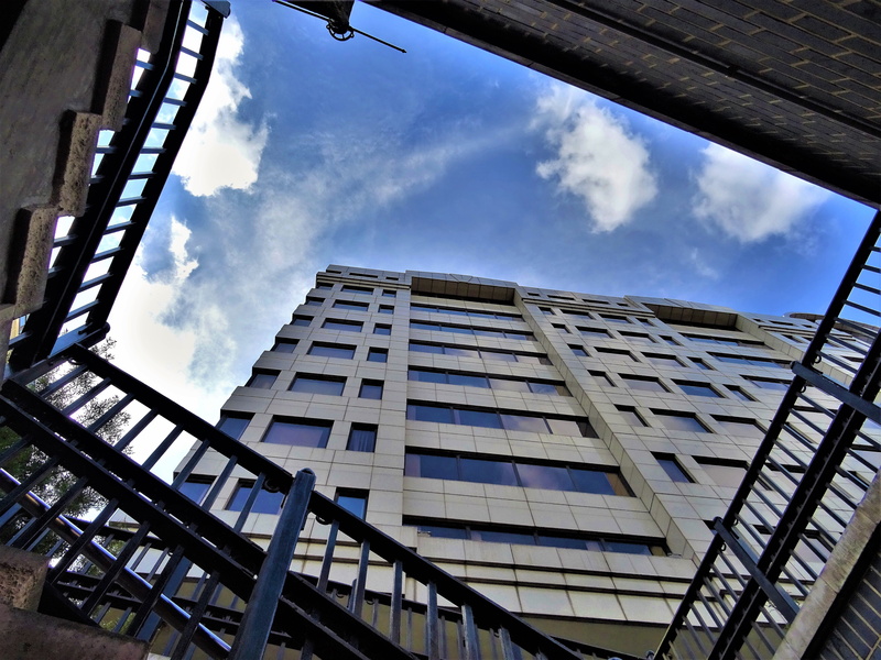 low, reflection, office, rise, window, building exterior, 5K, stratus, clouds, metal, architecture, cloud - sky, glass - material, tall - high, built structure