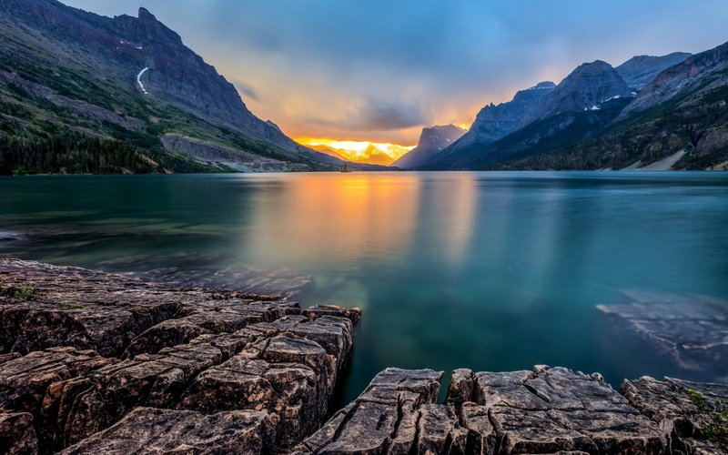 solid, water, beauty in nature, lake, mountain range, environment, mountain, mountain peak, idyllic, scenics - nature, rock, tranquil scene, rock - object