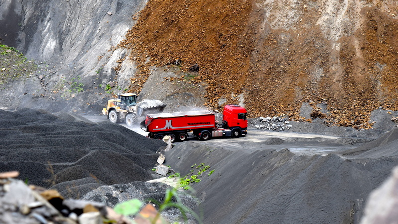 transportation, machinery, truck, vehicle, quarry operation, red, dump Truck, motion, wheel loader, transport, construction vehicle, car, yellow, incidental people