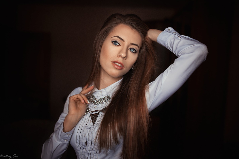 1080P, beauty, simple background, Victoria (model), young women, adult, Dmitry Shulgin, waist up, front view, hairstyle, young adult, portrait, teenager